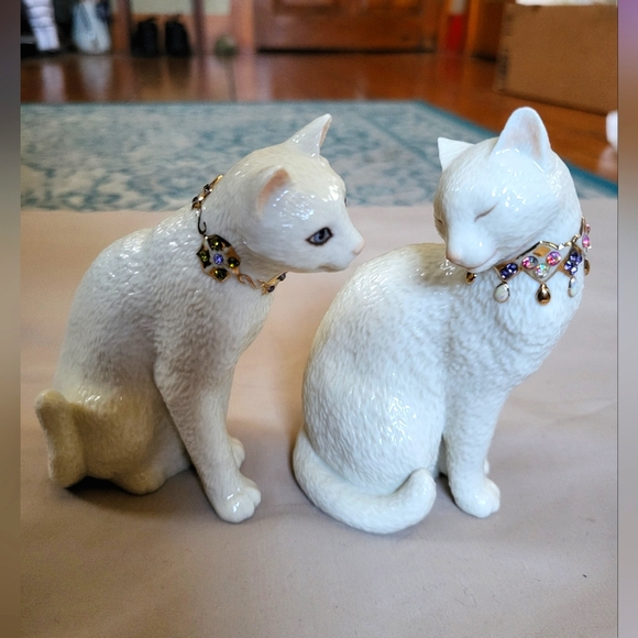 Lenox Cat Sculpture Figurine Fine Ivory China - "First Kiss" (Set of 2) - Picture 1 of 13